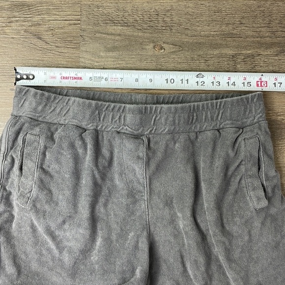 Varley Women’s Marwood High Rise Grey Terrycloth Loungewear Shorts, size Large - Picture 7 of 10